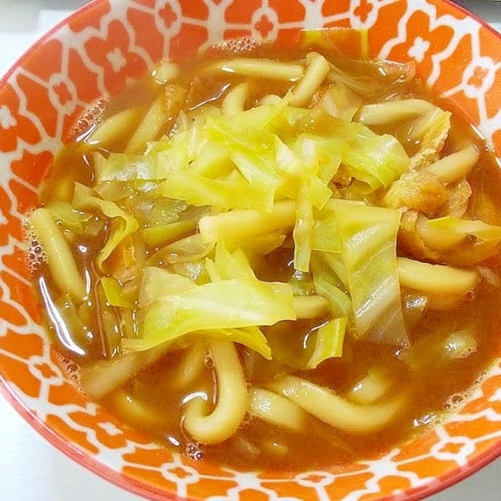 簡単ランチに♪肉なし味噌煮込みうどん